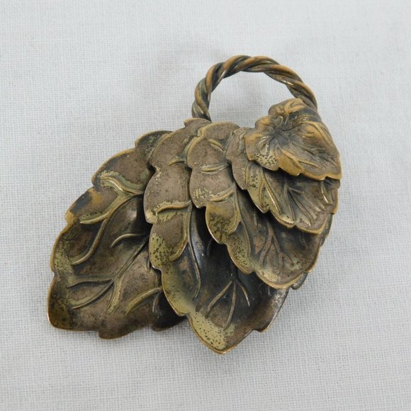 Set of 3 Leaves Leaf Layered Brass Tone Metal Vintage Dress Scarf Clips Textured - Picture 2 of 8